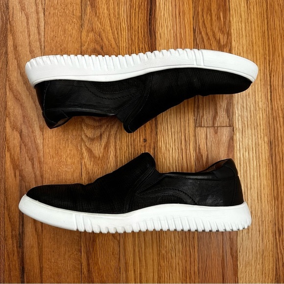 Johnston & Murphy McFarland Slip-On Black Leather Men’s Size 9M - Picture 2 of 9